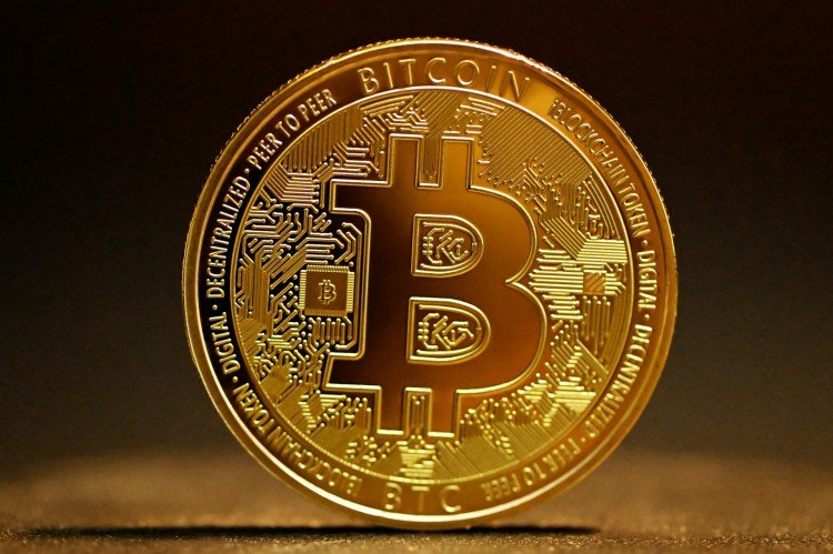 Bitcoin Tests Critical Support As Bearish Signals Point To $60,000 Retest